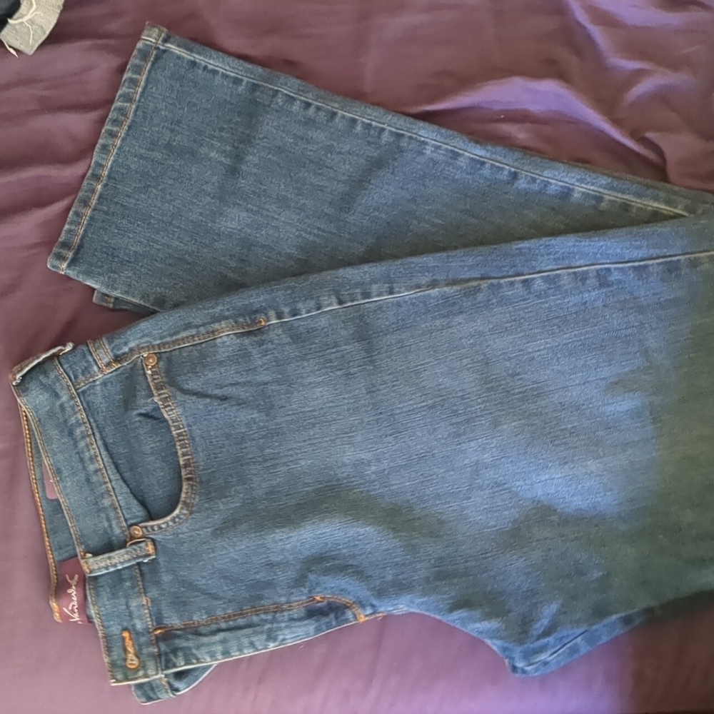 Gloria Vanderbilt Straight Leg Jeans